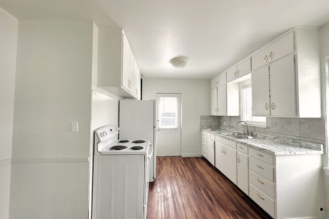 Building Photo - 1333 N. Main Street