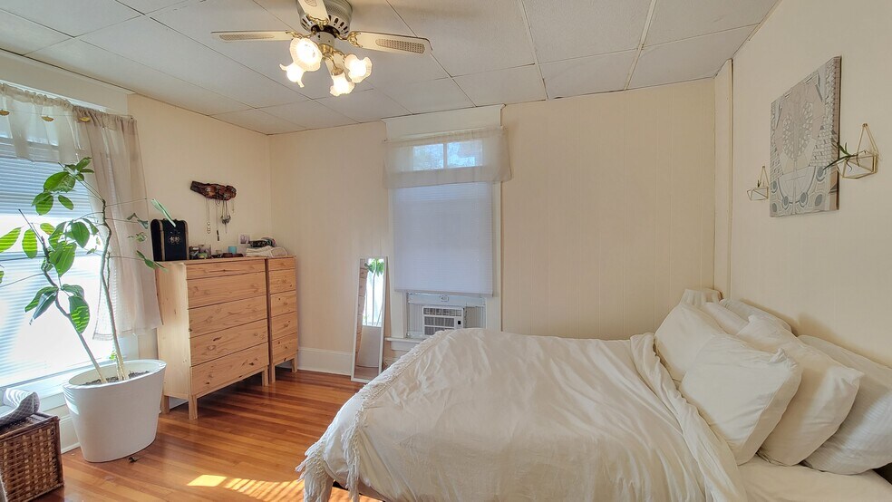 Building Photo - 728 Ohio St