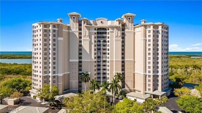 Building Photo - 1001 Arbor Lake Dr