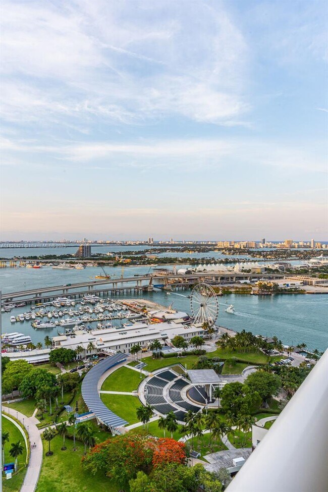 Building Photo - 50 Biscayne Blvd