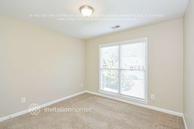 Building Photo - 1840 Country Crest Way
