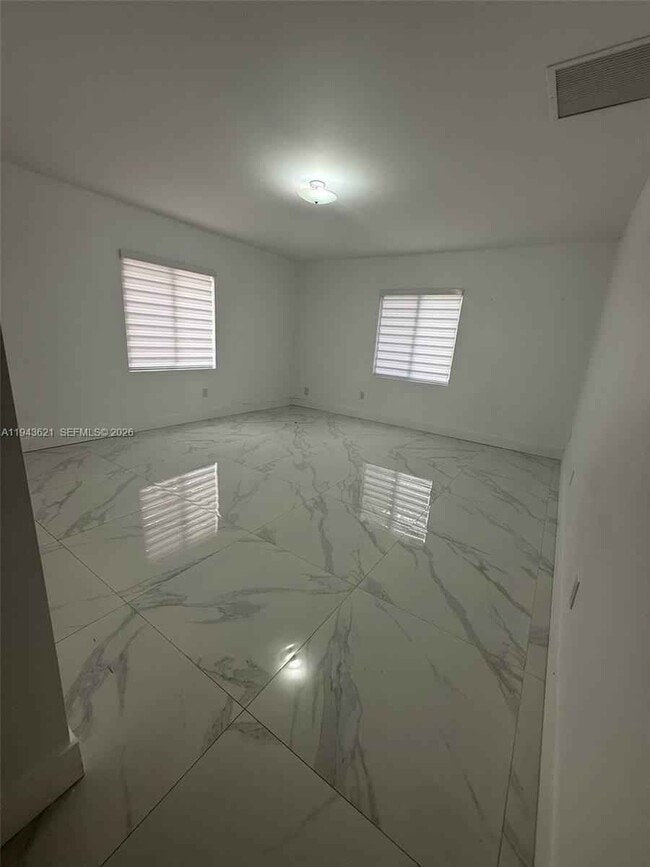 Building Photo - 1970 NW 47th St