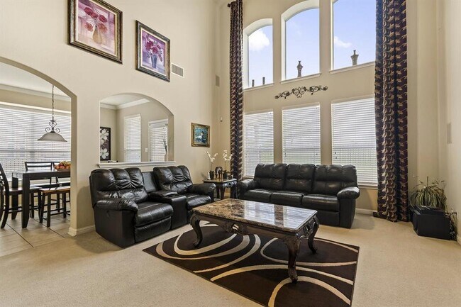 Building Photo - 1617 Hidden Springs Path