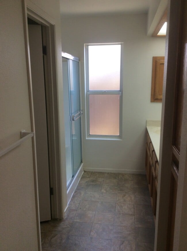 Building Photo - 7314 Sandrinilla St