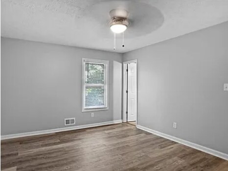 Building Photo - 4556 Coopers Creek Pl SE