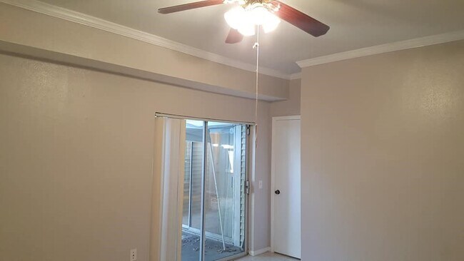 Building Photo - 9809 Richmond Ave.