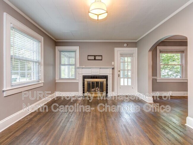 Building Photo - 1321 Pinecrest Ave