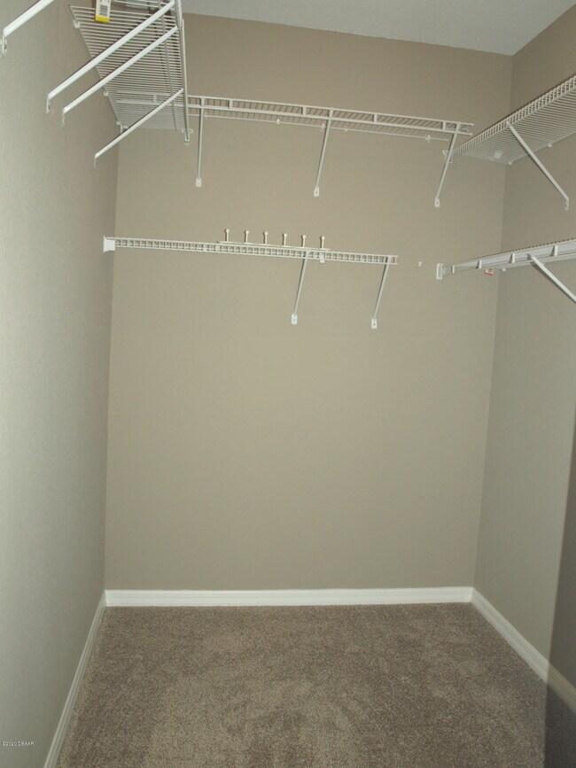 Building Photo - 830 Airport Rd