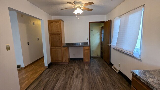 Building Photo - 1141 Maryville Ave