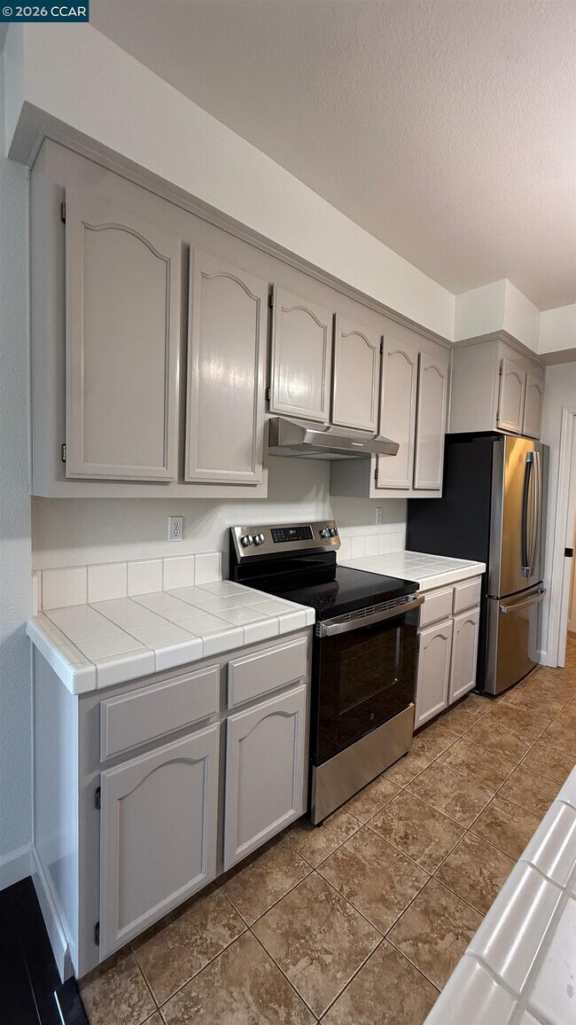 Building Photo - 1398 Shell Ln