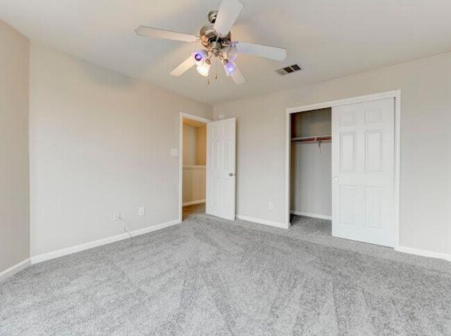 Building Photo - AVAILABLE SOON!