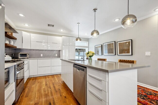 Building Photo - 2523 NW 57th St