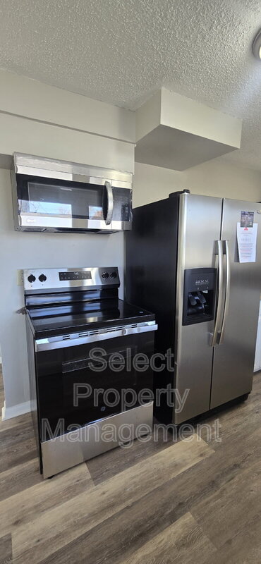 Building Photo - 3914 Maplecrest Rd