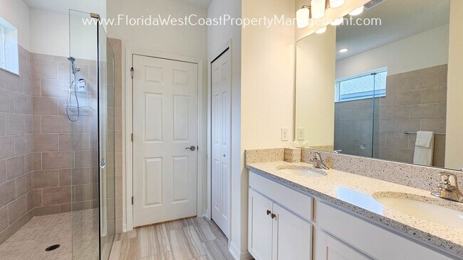 Building Photo - OUTSTANDING SUMMERWOODS -PARRISH 3 BEDROOM...