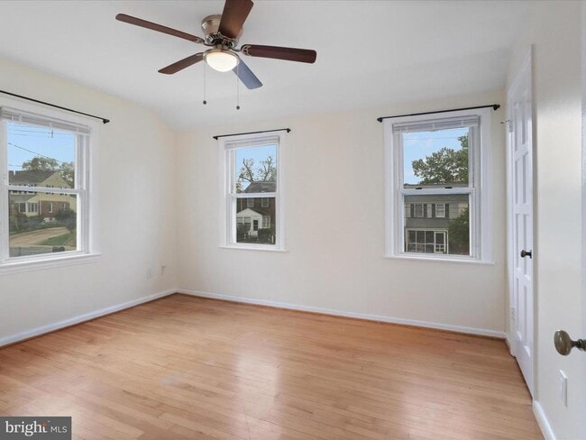 Building Photo - 2614 Jefferson Dr