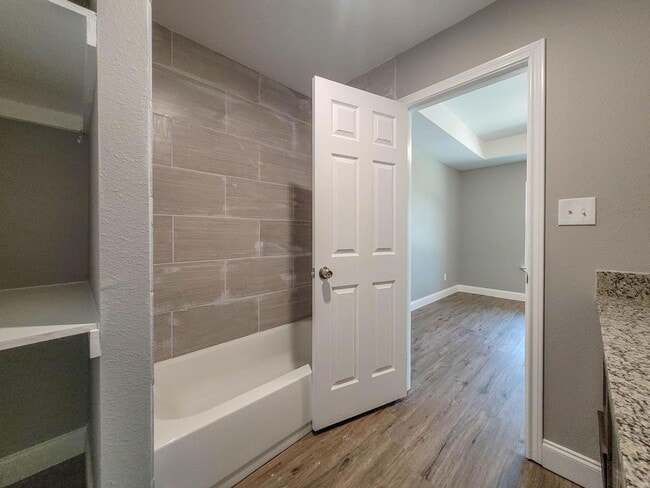 Building Photo - 1203 Booker St