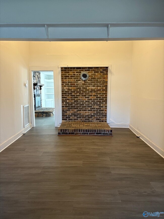 Building Photo - 14892 Smith Dr