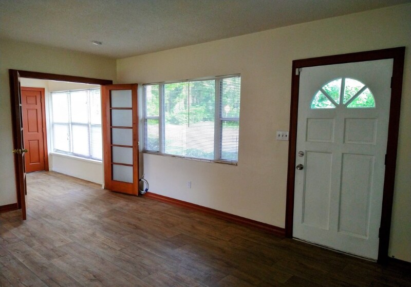 Building Photo - 3300 St Johns Ave