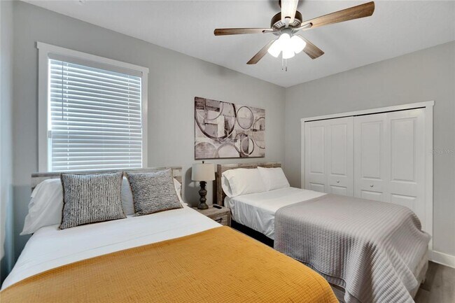 Building Photo - 3002 E 38th Ave