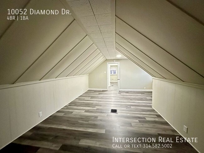 Building Photo - 10052 Diamond Dr
