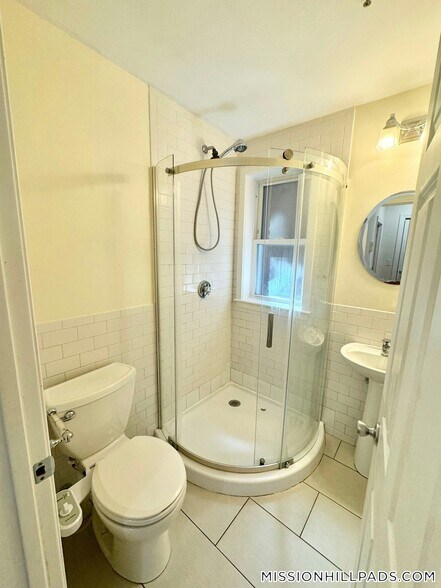 Building Photo - 830 Huntington Ave