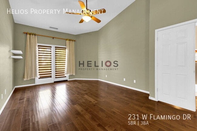 Building Photo - 231 W Flamingo Dr