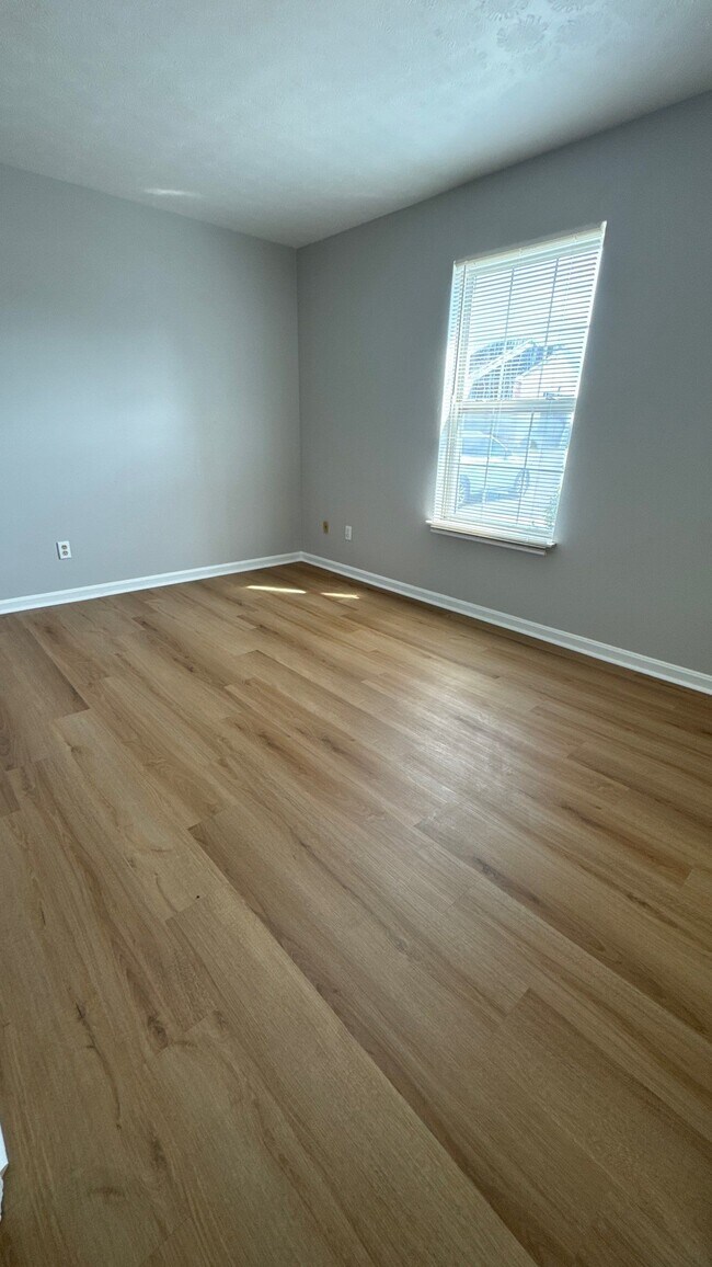 Building Photo - 4101 Blue Lick Ct