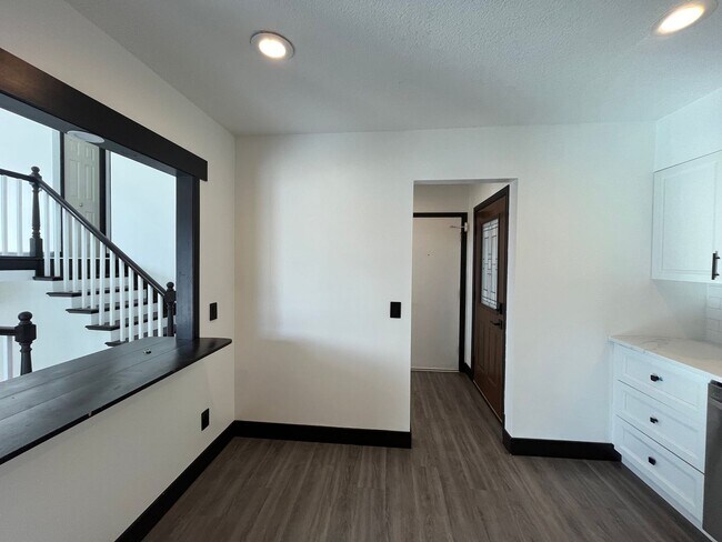 Building Photo - 9225 Garrison Way