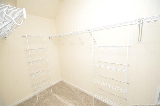 Building Photo - 84 Fairview St