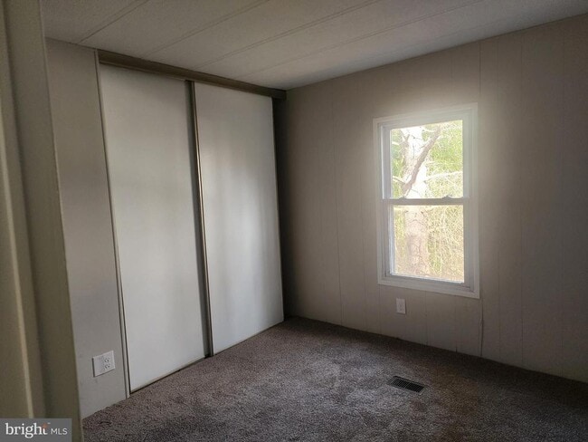 Building Photo - 110 Pennapacker Rd