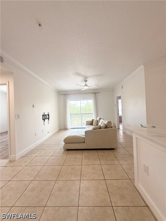 Building Photo - 11500 Villa Grand