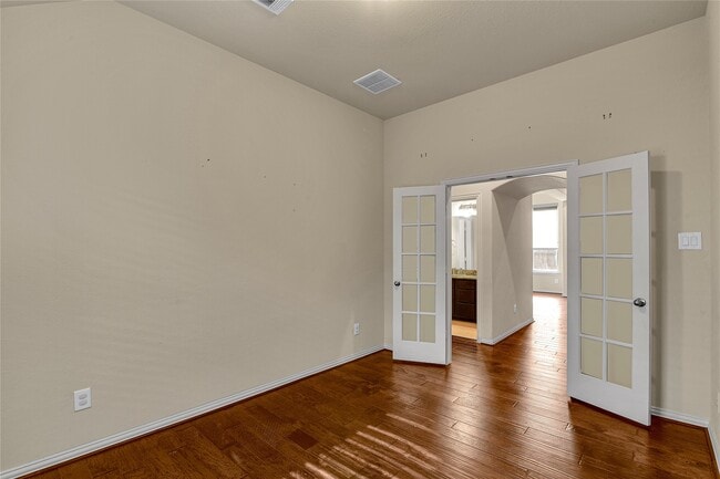 Building Photo - 8163 Little Scarlet St