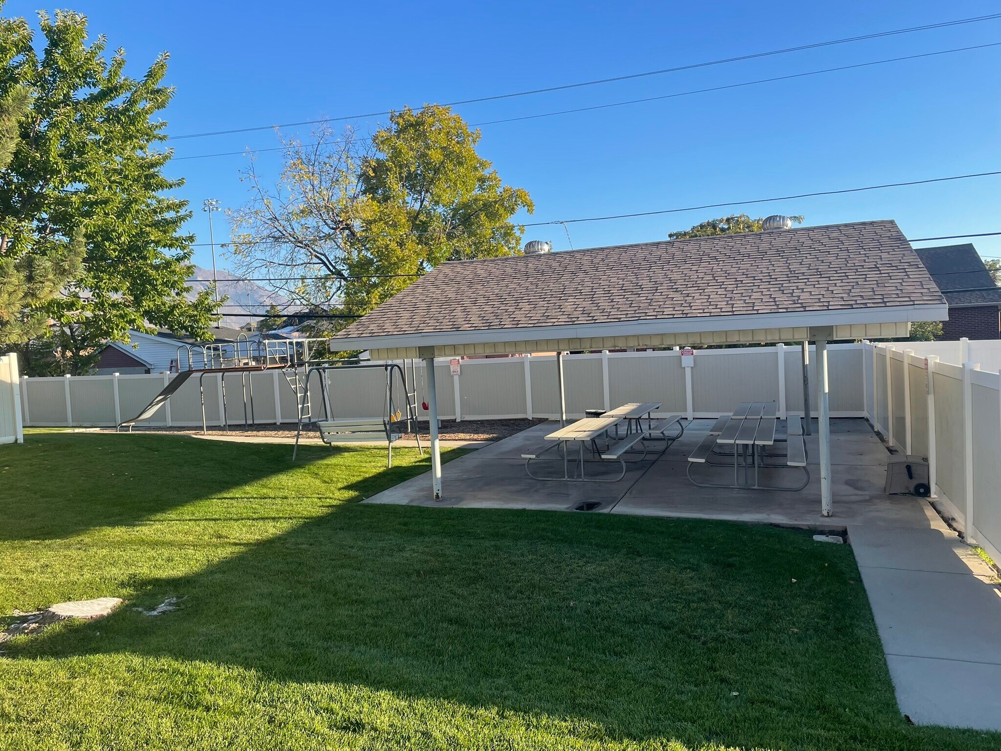 Building Photo - 132 N 170 E