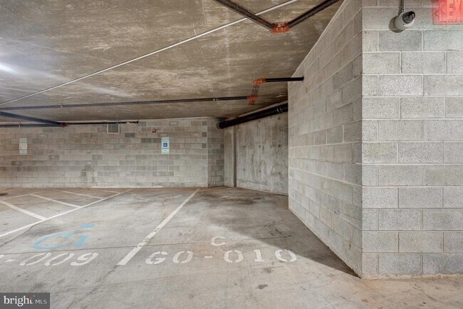 Building Photo - 2720 S Arlington Mill Dr