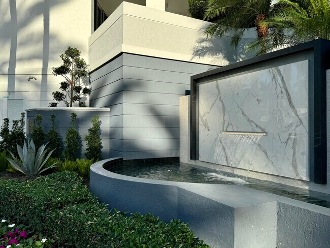 Building Photo - 500 SE Mizner Blvd