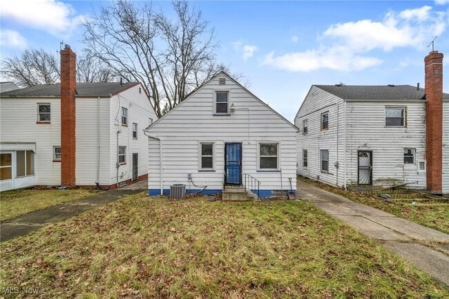 Building Photo - 10213 Dove Ave