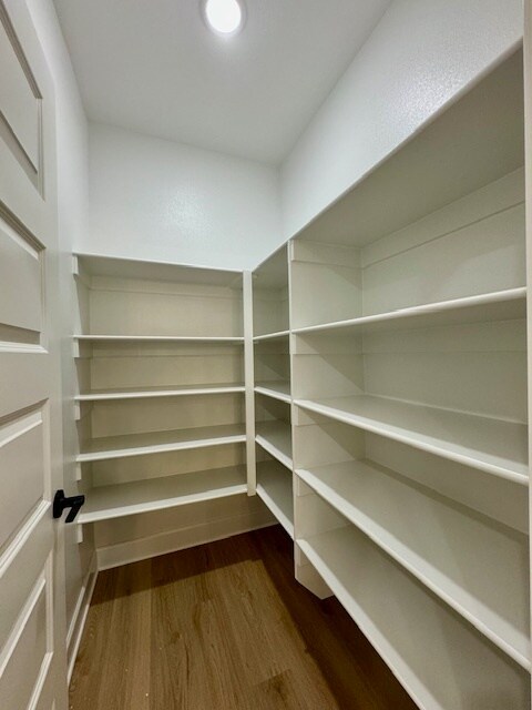 Building Photo - 5 Stoneleigh Ln