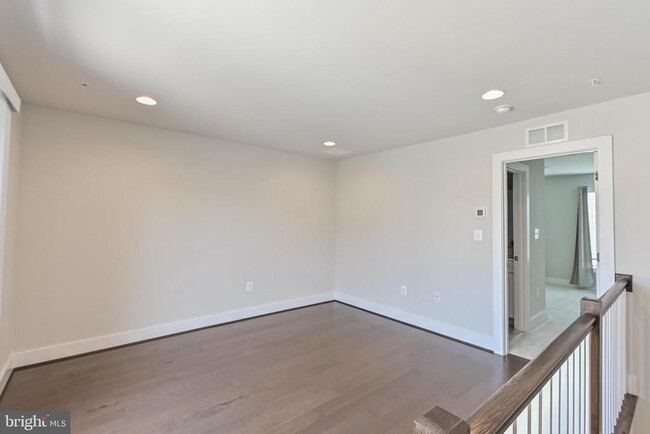 Building Photo - 4808 Garden View Ln