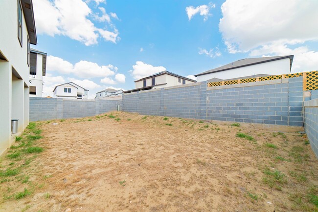 Building Photo - 5405 Jersey Dr