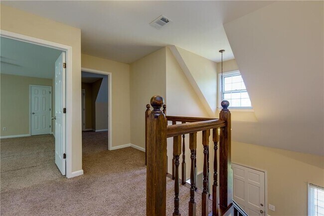 Building Photo - 2890 Carrollton Ct