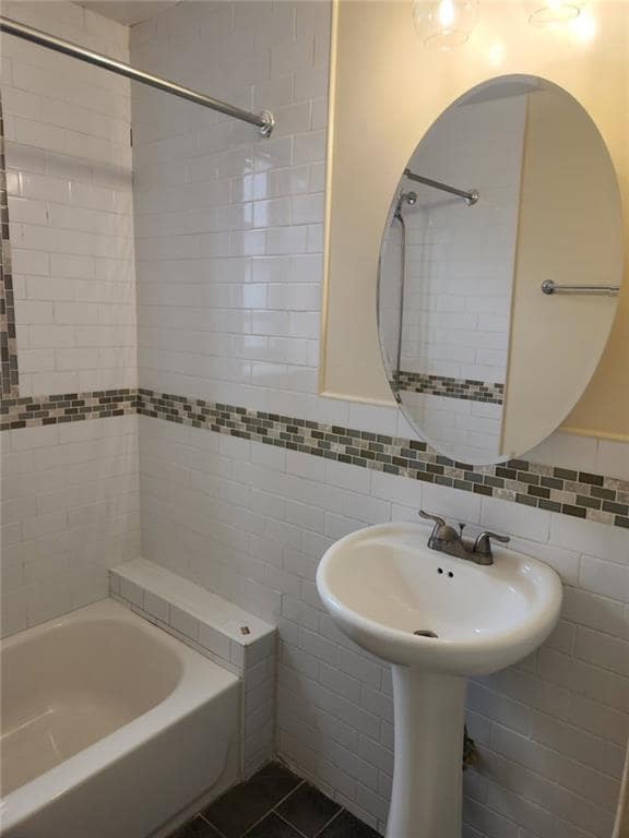 Building Photo - 2181 Strauss St