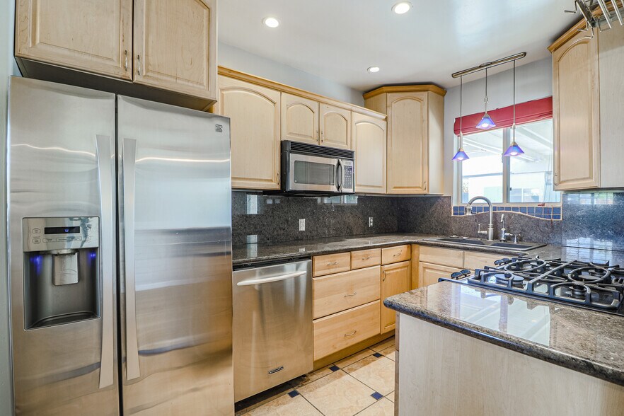 Building Photo - 2801 N 25th St