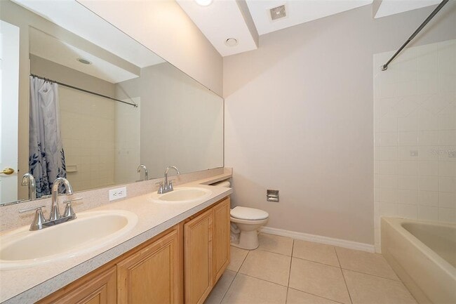 Building Photo - 2185 Chatham Pl Dr