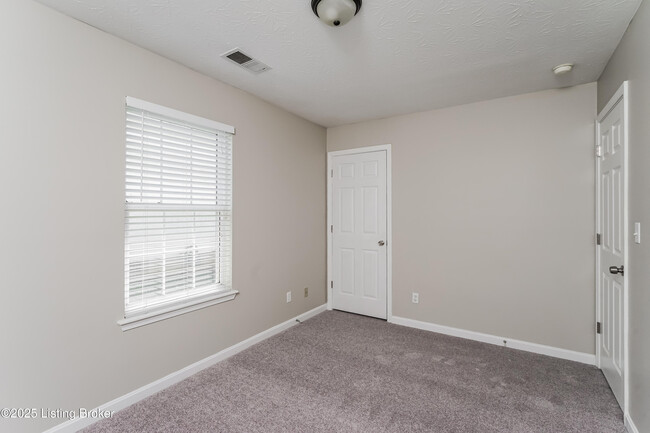 Building Photo - 9317 Longhorn Ct