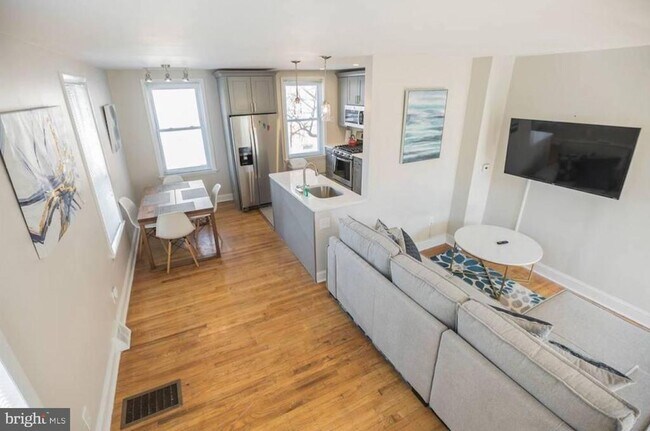 Building Photo - 501 S 26th St