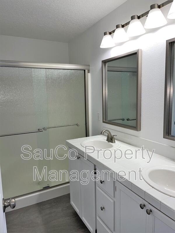 Building Photo - 15239 NW Nightshade Dr