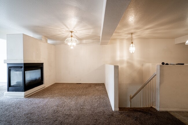 Building Photo - 615 Bosque Vista Point