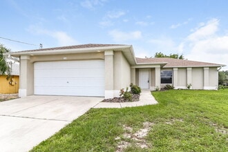 Building Photo - 1310 SW 13th Terrace