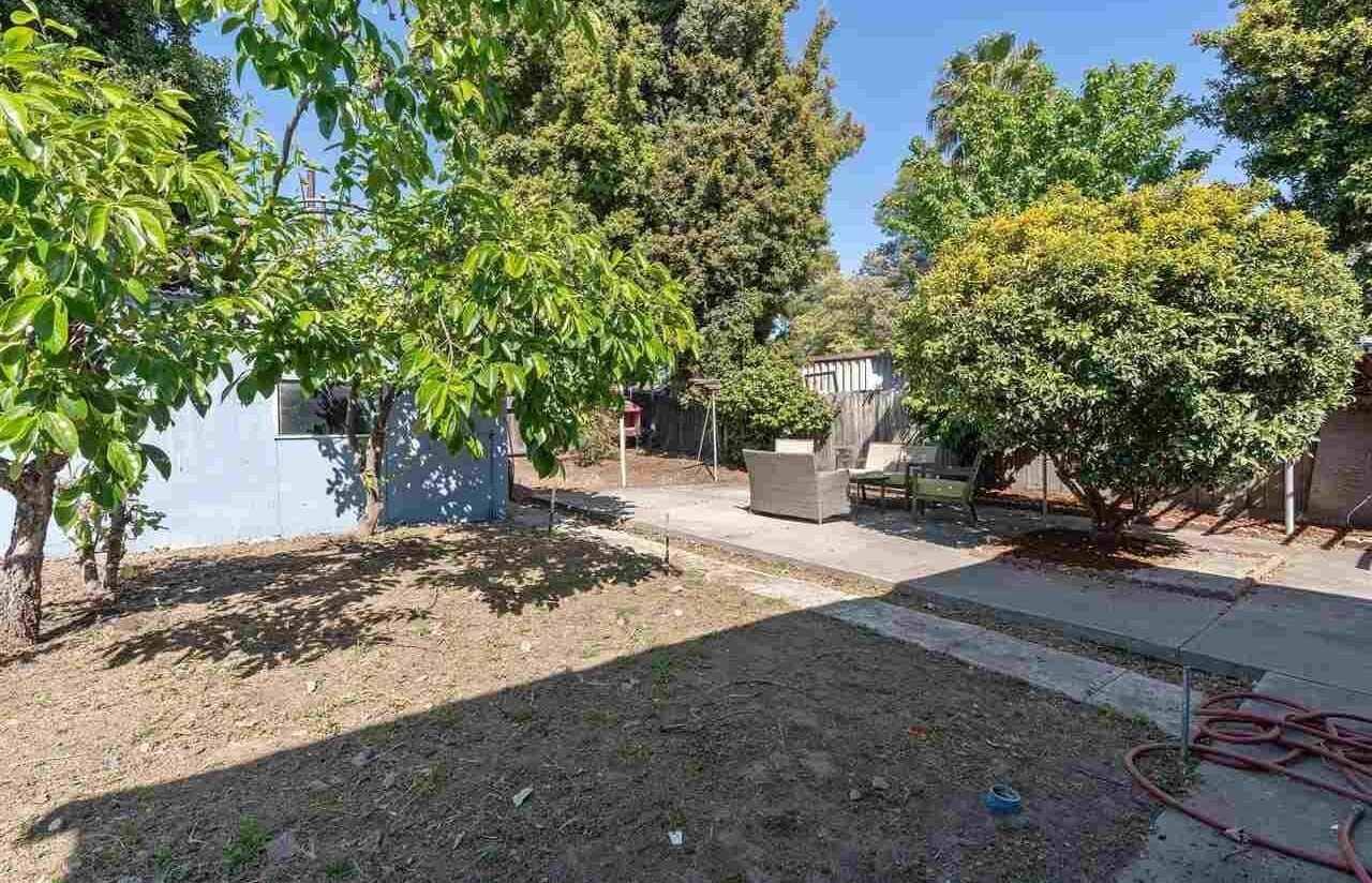 Building Photo - 4076 Santa Rita St