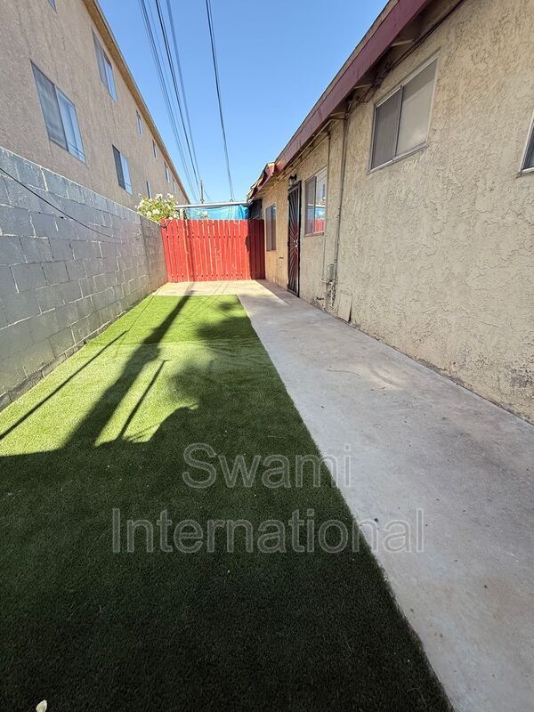 Building Photo - 13614 Doty Ave